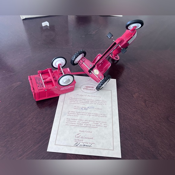 Hallmark Kiddie Car Classics Murray Tractor & Trailer - Picture 7 of 8